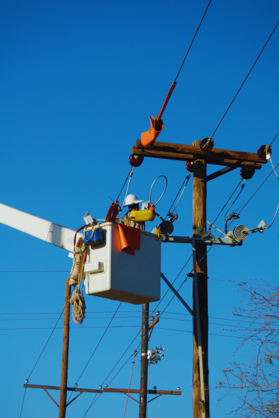 Energy & Utilities Screening—Safety, Compliance, and Workforce Integrity